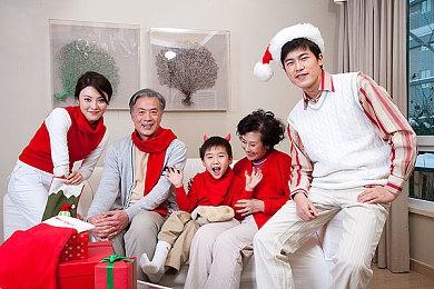 万代宣布将推出《蜘蛛侠 英雄无归》 托比版蜘蛛侠可动手办